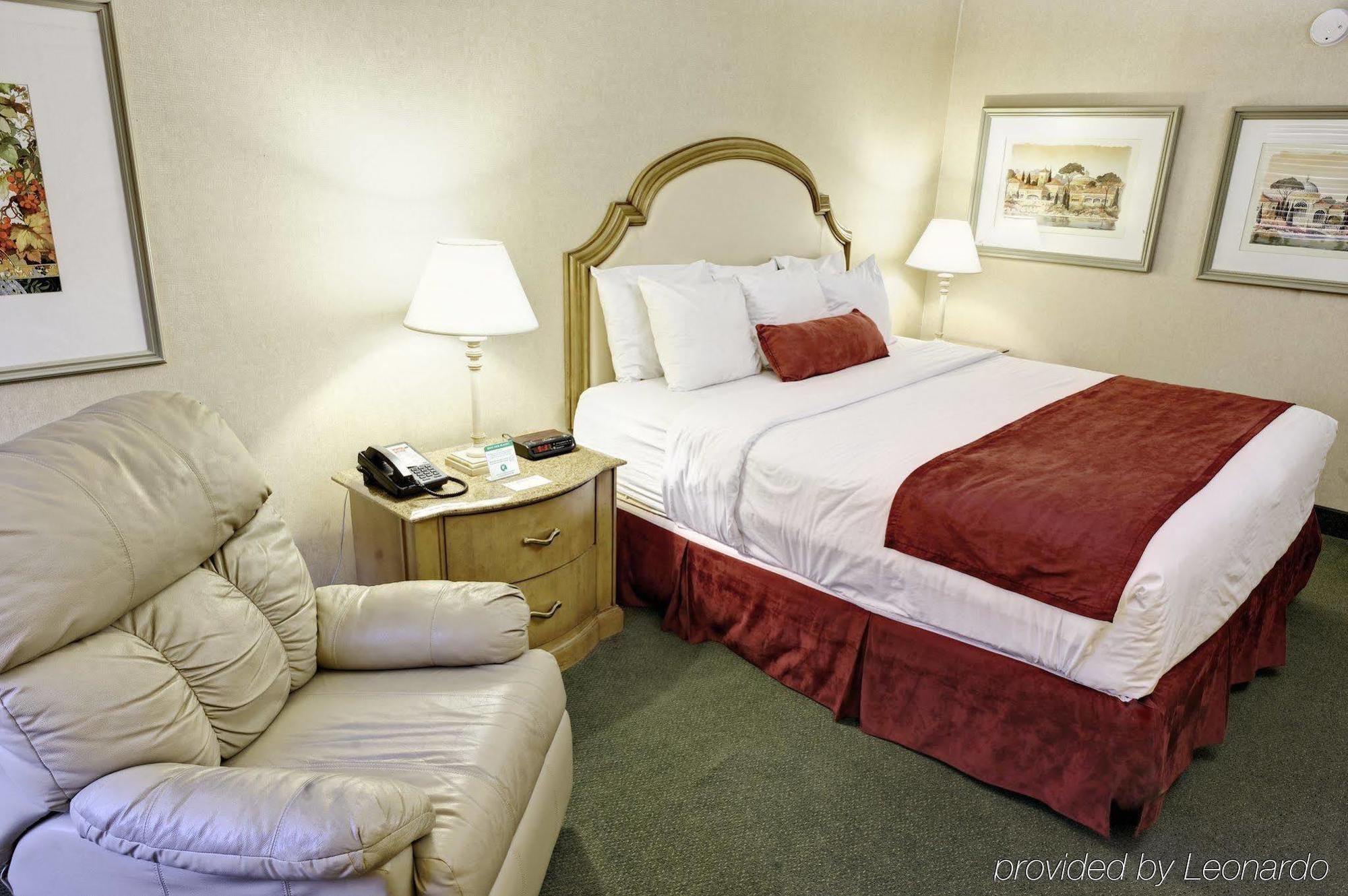 LivINN Hotel Cincinnati North/ Sharonville Esterno foto